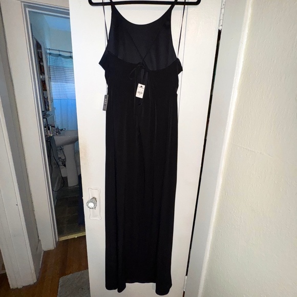 Express - NWT: Black Criss-Cross Tie Back Jersey Maxi Dress with Slit (Size XL) - Picture 2 of 5